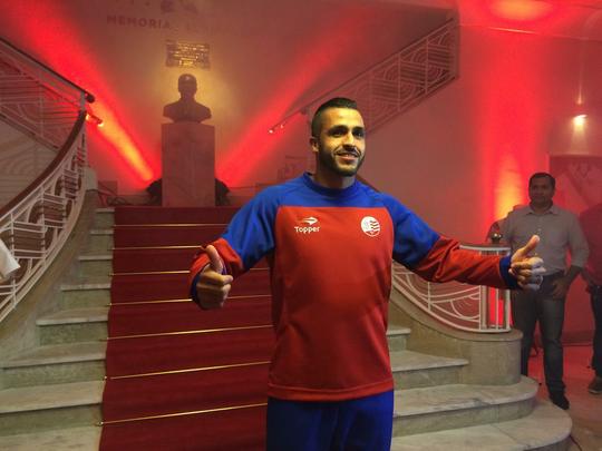 Novo memorial alvirrubro recorda conquistas histricas do clube e novos uniformes utilizados pelos 115 anos timbu; novos uniformes trouxeram as tradicionais cores alvirrubras