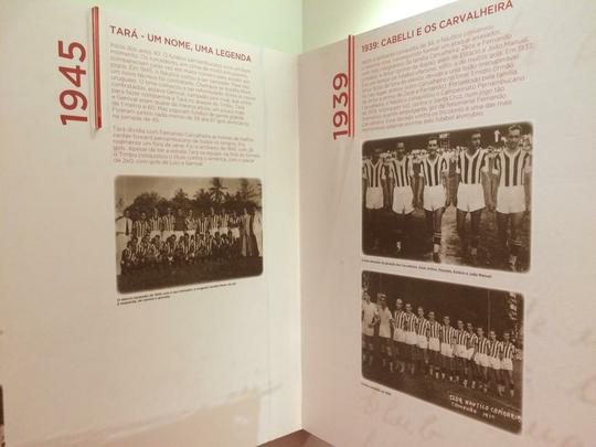 Espao na sede do clube traz um memorial relembrando os 115 anos de histria do Nutico, com antigas camisas e relquias alvirrubras; enquanto novos uniformes mantiveram a tradio das camisas timbus