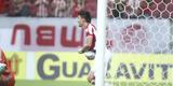O �xito da noite desta sexta-feira manteve os 100% de aproveitamento do time alvirrubro jogando na Arena Pernambuco. Foi ainda o terceiro jogo seguido do time comandado pelo t�cnico Alexandre Gallo sem sofrer gols. O Timbu agora soma dez pontos, com duas vit�rias e um empate nas �ltimas tr�s rodadas