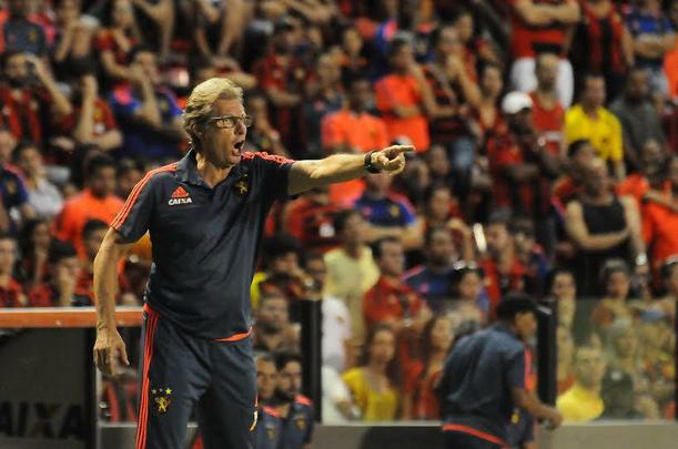 Sport e Atlético-MG fizeram uma partida bastante movimentada e com muitos gols neste domingo, na Ilha do Retiro