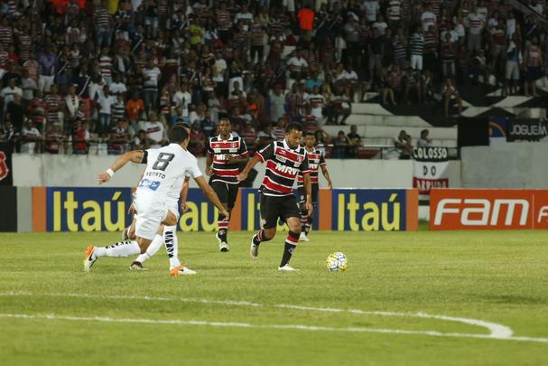 Sem Grafite e Keno, machucados, Tricolor apresentou sérias dificuldades ofensivas e acabou sendo derrotado pelo Peixe no Arruda