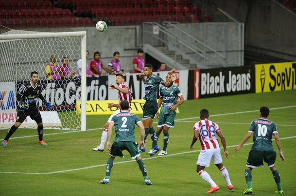 Com triunfo por 1 a 0, Timbu fica a um ponto do grupo dos melhores colocados da Srie B do Campeonato Brasileiro