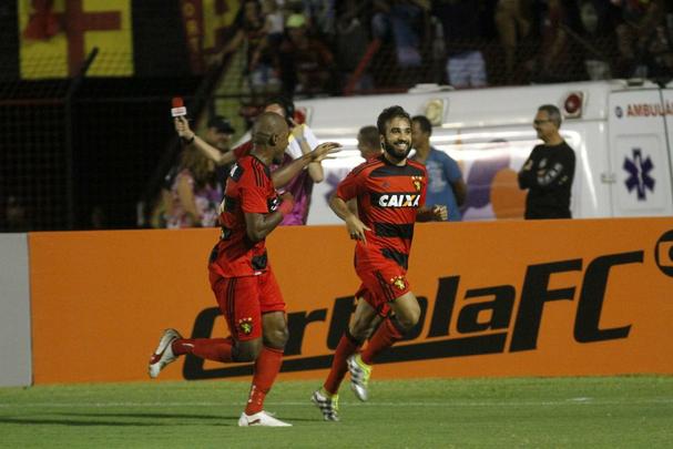 Leo fez uma partida aguerrida diante do Palmeiras, chegou a empatar o jogo no segundo tempo, mas no resistiu  velocidade do ataque alviverde