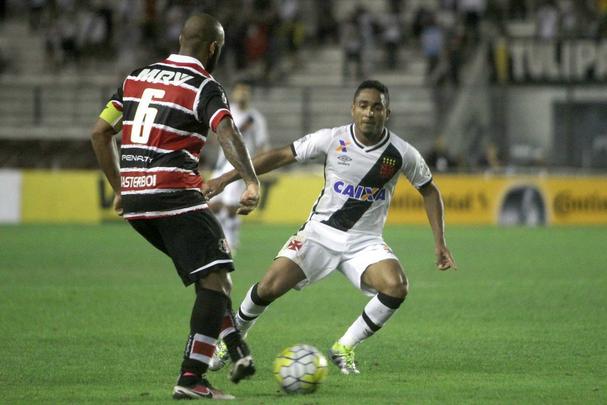 Mesmo atuando com uma equipe mista contra o Vasco (por opção do técnico Milton Mendes, em priorizar a Série A), o Santa Cruz apresentou um futebol organizado