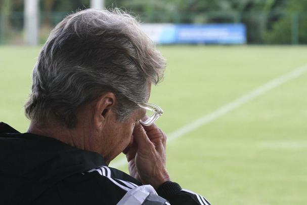 Jogadores do Sport fazem trabalho com bola no Centro de Treinamento do clube