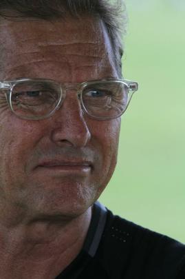 Jogadores do Sport fazem trabalho com bola no Centro de Treinamento do clube