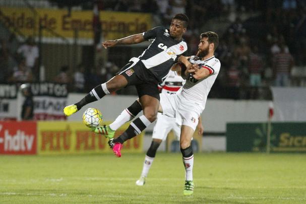 Santa Cruz e Vasco empataram no jogo de ida, no Rio de Janeiro, em 1 a 1, e voltaram a fazer uma partida equilibrada no Arruda, na noite desta quarta-feira