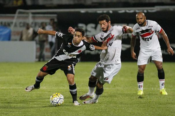 Santa Cruz e Vasco empataram no jogo de ida, no Rio de Janeiro, em 1 a 1, e voltaram a fazer uma partida equilibrada no Arruda, na noite desta quarta-feira