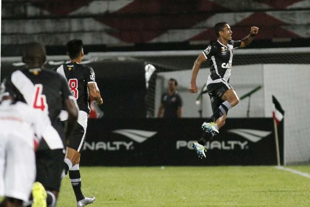 Santa Cruz e Vasco empataram no jogo de ida, no Rio de Janeiro, em 1 a 1, e voltaram a fazer uma partida equilibrada no Arruda, na noite desta quarta-feira