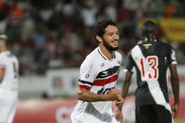 Santa Cruz e Vasco empataram no jogo de ida, no Rio de Janeiro, em 1 a 1, e voltaram a fazer uma partida equilibrada no Arruda, na noite desta quarta-feira