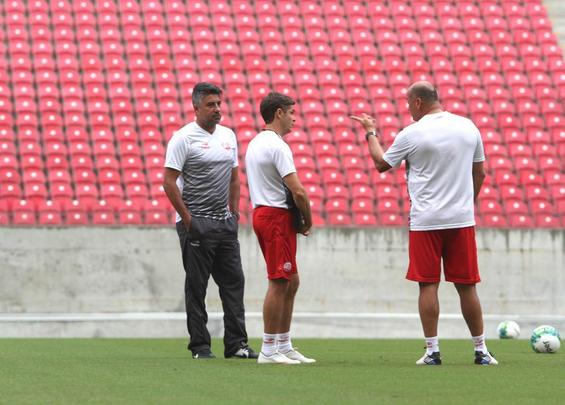 Tcnico Alexandre Gallo dever repetir a mesma escalao que venceu o Ava na ltima rodada para tentar embalar na Srie B contra o Tupi