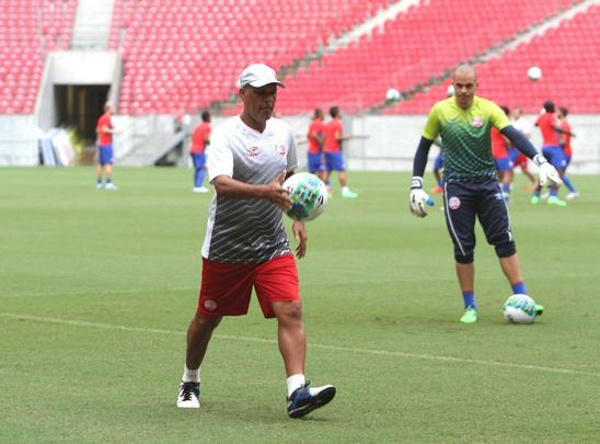 Tcnico Alexandre Gallo dever repetir a mesma escalao que venceu o Ava na ltima rodada para tentar embalar na Srie B contra o Tupi