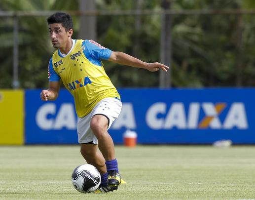 Este ano, o atleta foi adquirido pelo Cruzeiro, mas não conseguiu se firmar no time celeste.