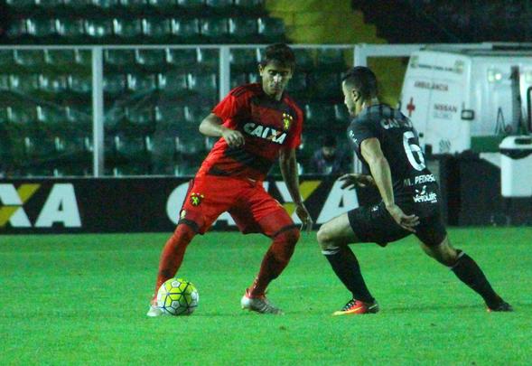 Após primeiro tempo morno, Figueirense e Sport voltaram mais acesos para o segundo tempo e ambos tiveram a chance de sair com a vitória