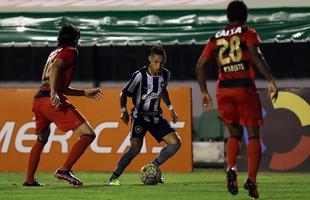 O sport no conseguiu repetir o futebol que vinha apresentando e acabou sendo derrotado pelo Botafogo; resultado que lhe rendeu o fim de uma sequncia de seis partidas invicto