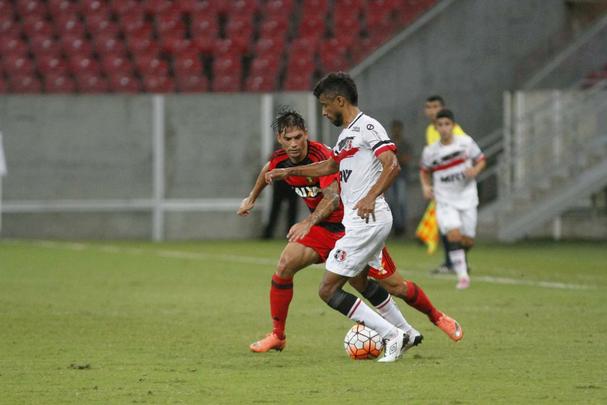 Com gol de Bruno Moraes, no segundo tempo, Tricolor vence o Leão por 1 a 0 e agora enfrentará Sportivo Luqueño-PAR ou Independiente Medellin-COL