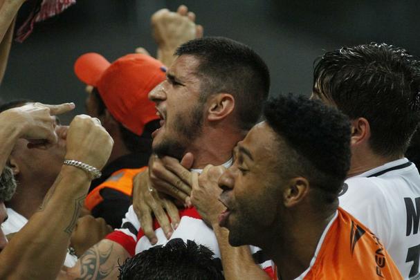 Com gol de Bruno Moraes, no segundo tempo, Tricolor vence o Leão por 1 a 0 e agora enfrentará Sportivo Luqueño-PAR ou Independiente Medellin-COL