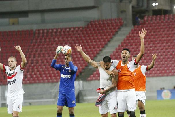 Com gol de Bruno Moraes, no segundo tempo, Tricolor vence o Leão por 1 a 0 e agora enfrentará Sportivo Luqueño-PAR ou Independiente Medellin-COL
