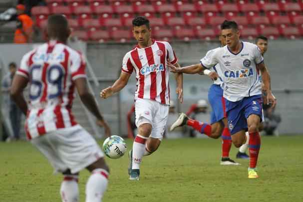 Em partida vlida pela 24 rodada da Srie B do Campeonato Brasileiro, equipes empataram sem gols na Arena de Pernambuco