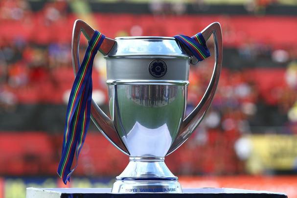 Sport fez todos os gols na etapa final, respira na Série A e dificulta vida do Santa Cruz no Campeonato Brasileiro