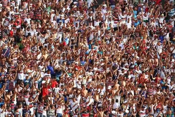 Sport fez todos os gols na etapa final, respira na Série A e dificulta vida do Santa Cruz no Campeonato Brasileiro