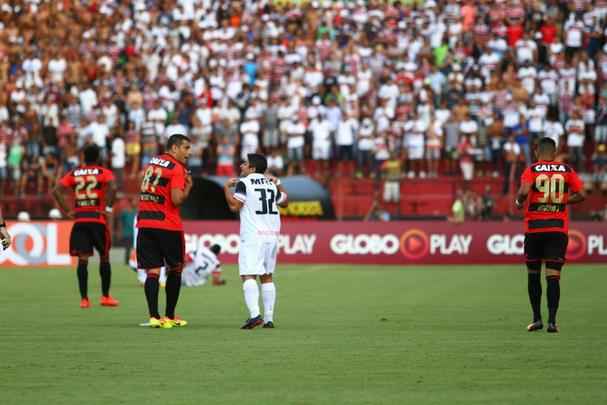 Sport fez todos os gols na etapa final, respira na Série A e dificulta vida do Santa Cruz no Campeonato Brasileiro