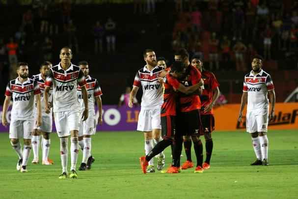 Sport fez todos os gols na etapa final, respira na Série A e dificulta vida do Santa Cruz no Campeonato Brasileiro