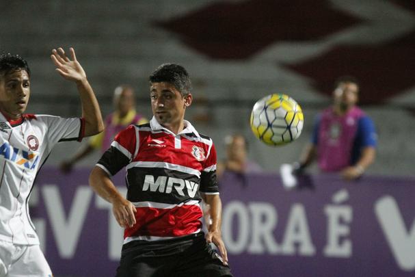 Pouco mais de dois mil torcedores estiveram no Arruda para apoiar o Tricolor diante do Atltico-PR nesta quarta-feira  noite