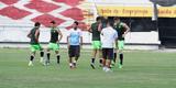 Grafite apareceu no gramado do Arruda para iniciar os trabalhos espec�ficos, enquanto Bruno Moraes e o restante dos jogadores que atuaram frente ao Atl�tico-PR limitaram-se a trabalhos na academia antes de subirem o campo para apenas assistir �s atividades do restante do elenco