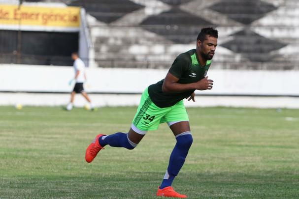 Grafite apareceu no gramado do Arruda para iniciar os trabalhos específicos, enquanto Bruno Moraes e o restante dos jogadores que atuaram frente ao Atlético-PR limitaram-se a trabalhos na academia antes de subirem o campo para apenas assistir às atividades do restante do elenco