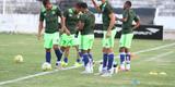 Grafite apareceu no gramado do Arruda para iniciar os trabalhos espec�ficos, enquanto Bruno Moraes e o restante dos jogadores que atuaram frente ao Atl�tico-PR limitaram-se a trabalhos na academia antes de subirem o campo para apenas assistir �s atividades do restante do elenco