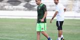 Grafite apareceu no gramado do Arruda para iniciar os trabalhos espec�ficos, enquanto Bruno Moraes e o restante dos jogadores que atuaram frente ao Atl�tico-PR limitaram-se a trabalhos na academia antes de subirem o campo para apenas assistir �s atividades do restante do elenco