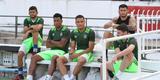Grafite apareceu no gramado do Arruda para iniciar os trabalhos espec�ficos, enquanto Bruno Moraes e o restante dos jogadores que atuaram frente ao Atl�tico-PR limitaram-se a trabalhos na academia antes de subirem o campo para apenas assistir �s atividades do restante do elenco