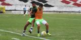Grafite apareceu no gramado do Arruda para iniciar os trabalhos espec�ficos, enquanto Bruno Moraes e o restante dos jogadores que atuaram frente ao Atl�tico-PR limitaram-se a trabalhos na academia antes de subirem o campo para apenas assistir �s atividades do restante do elenco