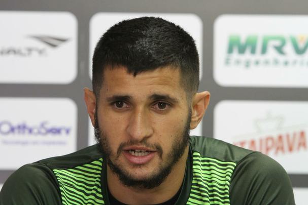 Grafite apareceu no gramado do Arruda para iniciar os trabalhos específicos, enquanto Bruno Moraes e o restante dos jogadores que atuaram frente ao Atlético-PR limitaram-se a trabalhos na academia antes de subirem o campo para apenas assistir às atividades do restante do elenco