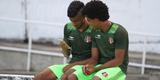 Grafite apareceu no gramado do Arruda para iniciar os trabalhos espec�ficos, enquanto Bruno Moraes e o restante dos jogadores que atuaram frente ao Atl�tico-PR limitaram-se a trabalhos na academia antes de subirem o campo para apenas assistir �s atividades do restante do elenco