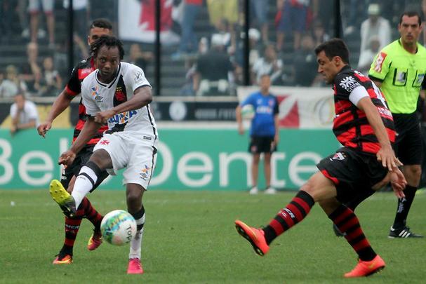 Atual líder da competição e a 10 pontos de distância do primeiro time fora do G4, o Vasco é um dos times que mais terá confrontos diretos nas últimas rodadas da Série B. Ao todo, serão sete (quatro deles em casa). Além do Náutico, na próxima rodada, ele ainda encara Londrina (casa), CRB (casa), Avaí (casa), Brasil de Pelotas (fora), Criciúma (fora) e Ceará (casa).