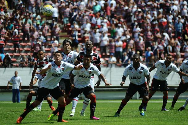 O Vitória vem em seguida no ranking, com quatro aparições no Z4. Não aparece nele desde a 24ª rodada. Em recuperação, tem 10,7% de rebaixamento, segundo a UFMG