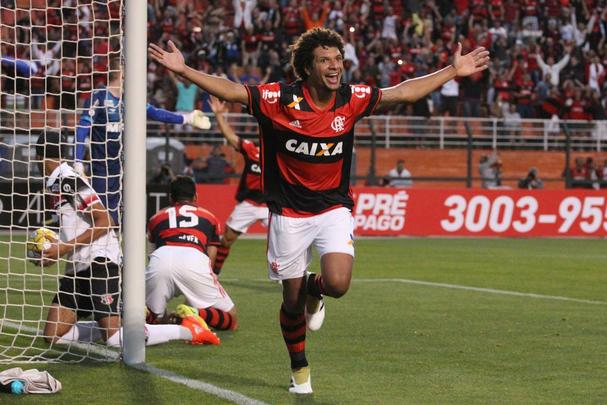 Santa Cruz no fez uma boa partida frente ao Flamengo, que foi superior durante os 90 minutos. Mais uma derrota para o Tricolor, que se apega agora apenas s chances matemticas de ficar na Srie A. Na realidade, a permanncia na elite s viria por um milagre. Aps o jogo, os prprios jogadores admitiram que a queda  s questo de tempo