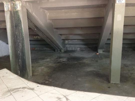 Clube tem investido no reforço da estrutura de concreto armado do estádio. Em paralelo, outras medidas estão sendo planejadas, como a troca do sistema de iluminação e do setor de cadeiras. Quanto ao gramado, último passo da obra, material sintético utilizado na Arena da Baixada agradou a direção