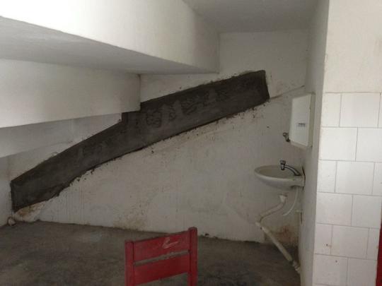 Clube tem investido no reforço da estrutura de concreto armado do estádio. Em paralelo, outras medidas estão sendo planejadas, como a troca do sistema de iluminação e do setor de cadeiras. Quanto ao gramado, último passo da obra, material sintético utilizado na Arena da Baixada agradou a direção