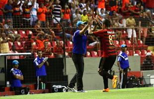 Diego Souza trabalhou com Eduardo Baptista em 2014/2015 e neste ano defendeu o Fluminense com o treinador, antes de retornar para o Leo