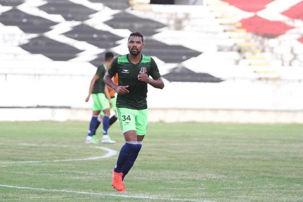 O meia-atacante Wágner, chegou ao clube na metade de setembro e foi uma das derradeiras cartadas do Santa Cruz no mercado. Aos 25 anos, o atleta estava no Goiás. Porém, sem muito espaço, acabou sendo dispensado em 13 de julho deste ano. Pelo Tricolor, foram somente três jogos disputados e nenhum gol marcado.