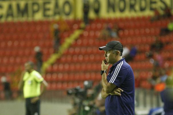 Com o técnico adversário conhecendo bem o Leão, o time do técnico Daniel Paulista encontrou muita dificuldade para sair da marcação da Ponte Preta e a partida foi equilibrada do início ao fim