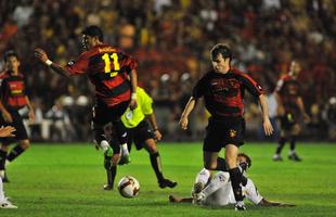 No dia 4 de maro de 2009, Daniel Paulista marcou um dos dois gols na sua estreia pela Copa Libertadores da Amrica pelo Sport na vitria do Leo sobre a LDU, ento atual equipe campe da competio internacional