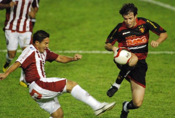 Daniel Paulista voltou de lesão e poucos meses depois já estava somando mais um título pelo Sport, ajudando o clube na decisão contra o seu ex-clube, o Náutico. Ele e o clube, porém, não conseguiram o acesso de retorno à Primeira Divisão