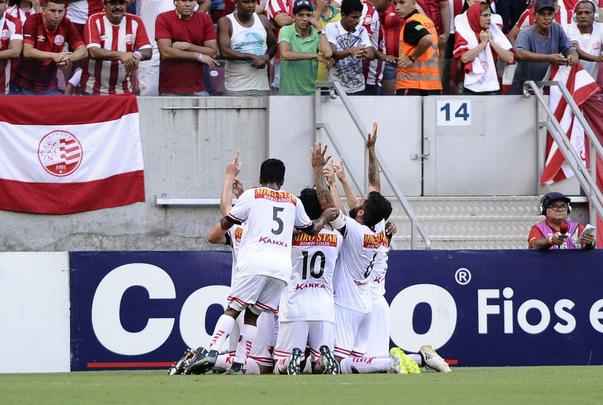 Em confronto decisivo pelo acesso  Srie A, o Timbu perdeu por 2 a 0 para o Oeste e deixa escapar chance de ascender  elite do Brasileiro