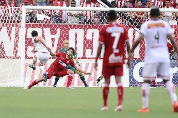 Em confronto decisivo pelo acesso  Srie A, o Timbu perdeu por 2 a 0 para o Oeste e deixa escapar chance de ascender  elite do Brasileiro