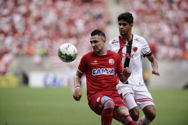 Em confronto decisivo pelo acesso  Srie A, o Timbu perdeu por 2 a 0 para o Oeste e deixa escapar chance de ascender  elite do Brasileiro