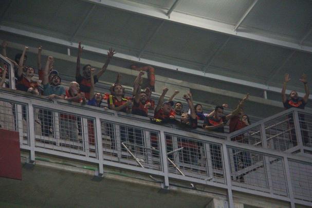 Em confronto decisivo contra o rebaixamento, precisando somente de uma vitória para garantir a permanência na Série A, o Sport empatou com o América-MG em 2 a 2 no Independência